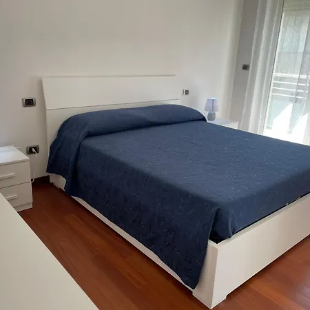 Apartment Miramare 3 Con Servizio *