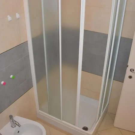 Miramare 3 Con Servizio Roseto Degli Abruzzi