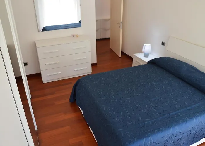 Апартаменты Miramare 3 Con Servizio Розето-дельи-Абруцци