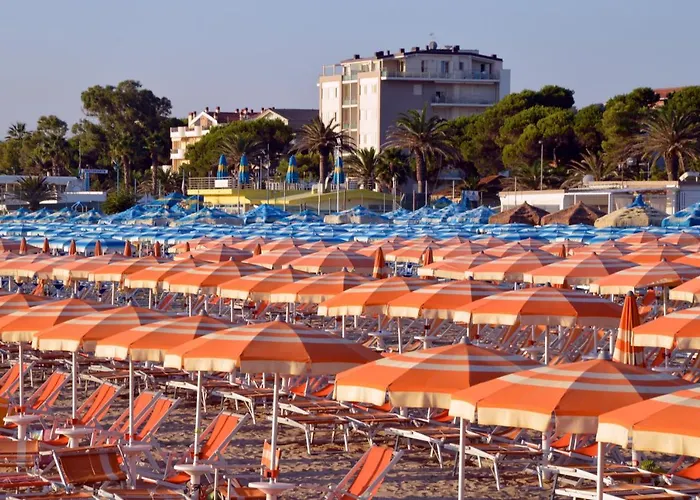 Апартаменты Miramare 3 Con Servizio Розето-дельи-Абруцци