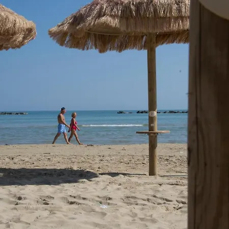 Miramare 3 Con Servizio * Roseto Degli Abruzzi