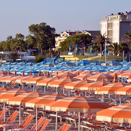 Apartment Miramare 3 Con Servizio